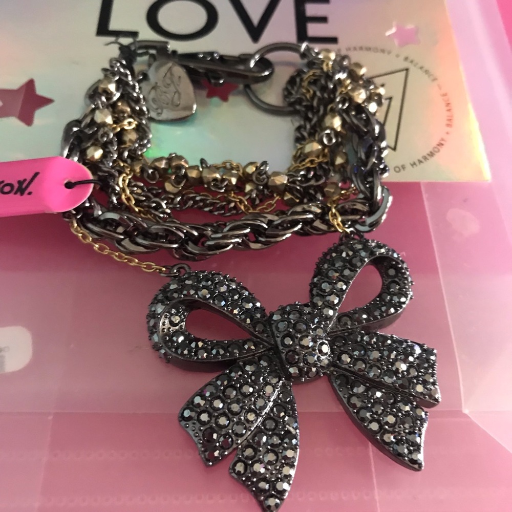 Vintage pewter black Crystal rhinestone Bow vintage Betsey Johnson bracelet B38